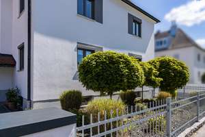 Großzügige Stadtvilla mit Garten und Top-Lage in Landshut – Die vollständige Adresse der Immobilie erhältst du vom Anbieter., 84034 Nikola, Landshut – Vorschaubild 22