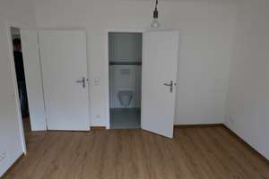 Erstbezug nach Sanierung 4 Zimmer Süd-Balkon Köln-Ostheim – Die vollständige Adresse der Immobilie erhältst du vom Anbieter., 51107 Ostheim, Köln – Vorschaubild 13