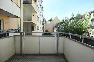 Zentrumsnahe 3-Zimmer-Wohnung mit Balkon - sofort verfügbar!
    Nürnberg - Tafelfeldstraße – Die vollständige Adresse der Immobilie erhältst du vom Anbieter., 90443 Steinbühl, Nürnberg – Vorschaubild 4