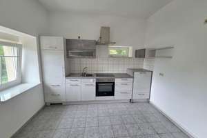 Charmantes 1-Zimmer-Apartment mit Einbauküche und Terrasse im Grünen! – Dorfstraße 101, 9648 Kriebstein – Vorschaubild 2