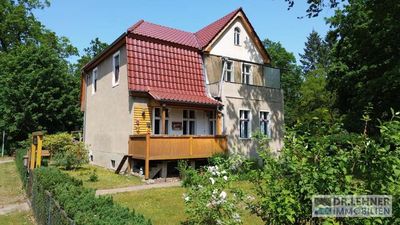Ruhiges Wohnen in zentraler Lage! 
Idyllisches Einfamilienhaus mit Villencharakter