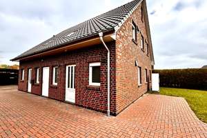 Neubau DHH | EH40 PLUS | PV + Speicher | fast energieautark – Die vollständige Adresse der Immobilie erhältst du vom Anbieter., 26506 Norden – Vorschaubild 1