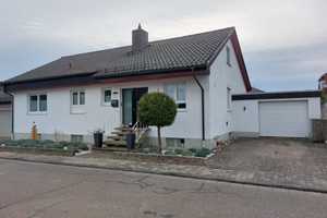 Luxuriöser, freistehender Bungalow mit Garten und zwei Garagen in beliebter Wohnlage zu verkaufen – Rhein-Pfalz-Kreis – Vorschaubild 2