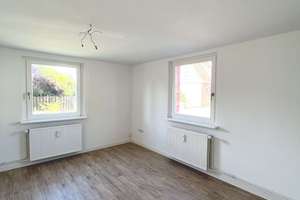 Sanierte 3-Zimmer-Wohnung mit moderner EBK und Bad – Sudetenweg 27, 38448 Vorsfelde, Wolfsburg – Vorschaubild 1