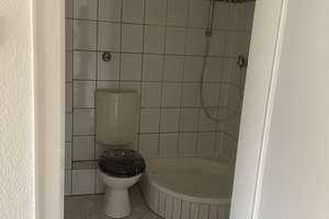 Sanierte Wohnung mit zweieinhalb Zimmern und Balkon in Essen – Tiefenbruchstraße 15, 45326 Altenessen-Süd, Essen – Vorschaubild 8