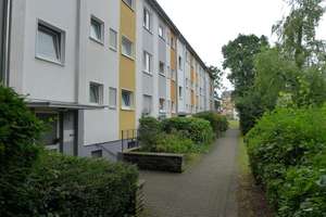 Bonn Alt-Tannenbusch. 3 ZKB, Balkon -vermietete Kapitalanlage- – Marienburger Straße 20, 53119 Tannenbusch, Bonn – Vorschaubild 2