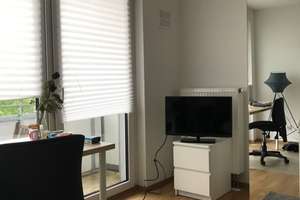 Für Studenten: Tolle Wohnung mit Balkon in bester Lage zur Altstadt und Uni – Fritz-Fend-Str. 1+3, 93047 Innenstadt, Regensburg – Vorschaubild 3