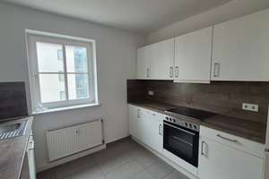 Hell & renoviert & gute Lage: 3-Zimmer-Wohnung mit Tageslichtbad, separate Küche mit Einbauküche – Grubenstraße 42, 18055 Stadtmitte, Rostock – Vorschaubild 8