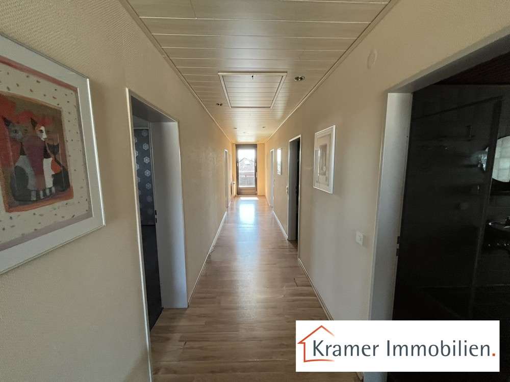 Immobilie in Varel - ### EINE GUTE HAUSBEUTE - in Hafennähe ! ### - Bild 0