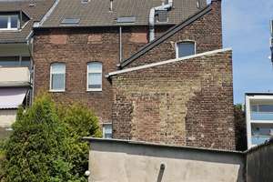 Renovierungsbedürftiges Mehrfamilienhaus mit 18 Zimmern in Leverkusen-Quettingen-Biesenbach – Lützenkirchener Straße 16, 51379 Opladen, Leverkusen – Vorschaubild 9