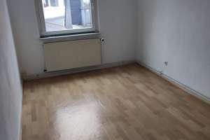 Gepflegte 3,5-Zimmer-Wohnung im 1. OG in Braunschweig Innenstadt – Die vollständige Adresse der Immobilie erhältst du vom Anbieter., 38100 Innenstadt, Braunschweig – Vorschaubild 12