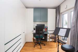 KL-Nähe Fliegerstr.-Neuwertiges, großzüg. Wohnhaus m. modernster techn. Ausstattung u. Eigentumsgr. – Die vollständige Adresse der Immobilie erhältst du vom Anbieter., 67657 Innenstadt Nord Kaiserberg, Kaiserslautern – Vorschaubild 12