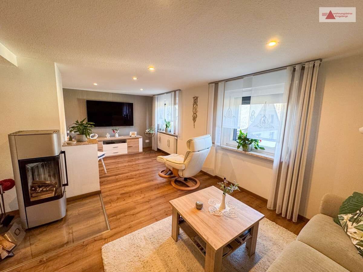 Immobilie in Grünhain-Beierfeld - Ihr neues Zuhause mit Panoramablick – großzügige Doppelhaushälfte in Beierfeld - Bild 1