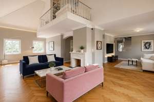 Haus-im-Haus-Wohnung mit Dachterrasse, Kamin und Doppelgarage am Lerchesberg – 60598 Sachsenhausen-Süd, Frankfurt am Main – Vorschaubild 1