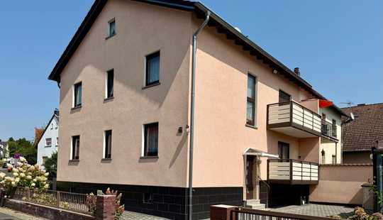 Bild von Großzügiges Zweifamilienhaus mit Traumgarten – ideal für Familien oder Kapi