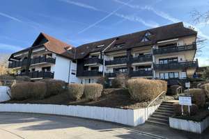 Vermietete 2 - Zimmer - ETW mit Balkon, tollem Blick zu den Vogesen, Kellerabteil , TG-Abstellplatz – Hofstraße 7a, 79415 Bad Bellingen – Vorschaubild 1