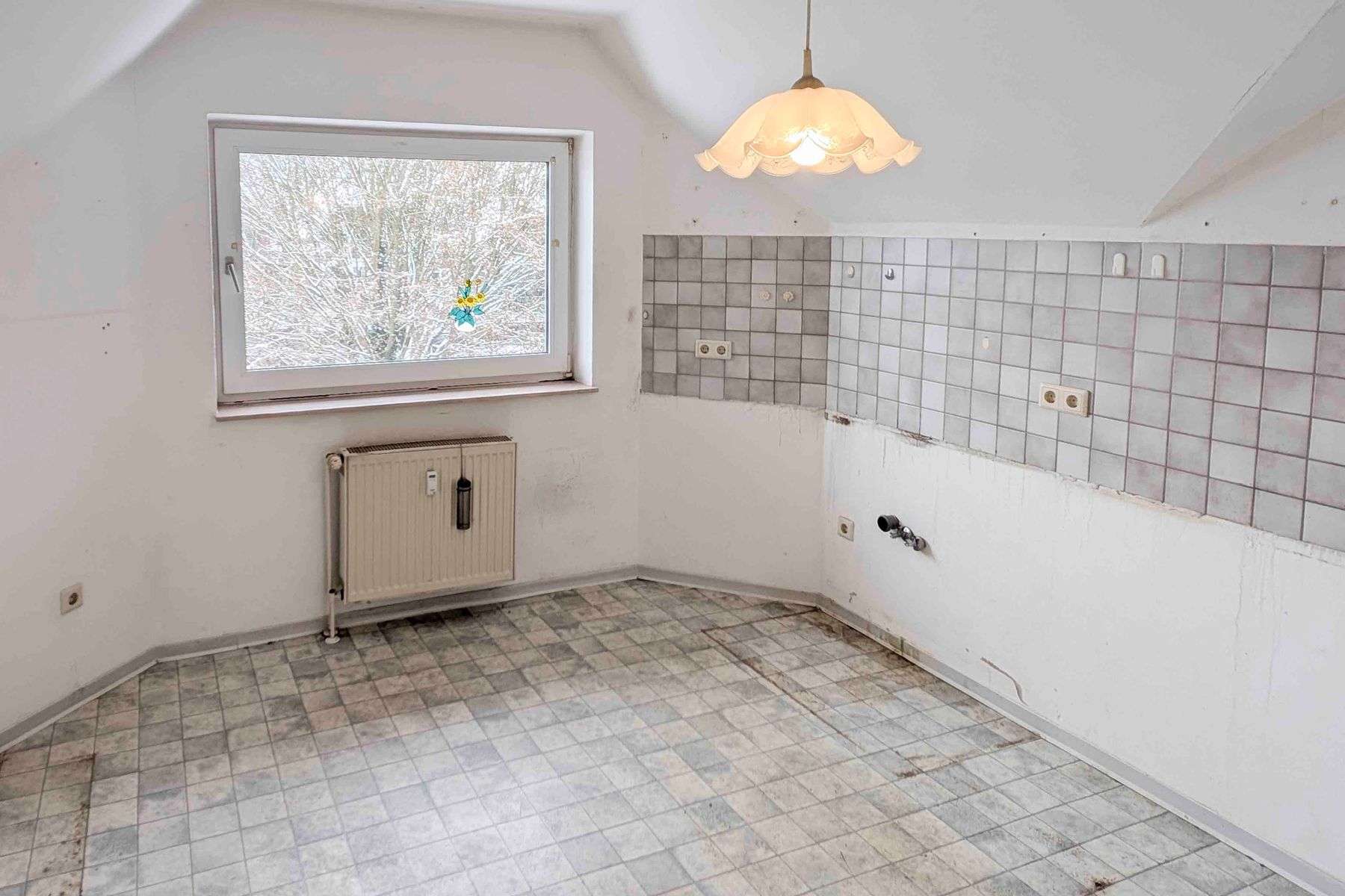 Anpacken für den Wohntraum! Dachgeschoß Wohnung mit Potenzial!, Oldenburg Oldenburg – Bild 4