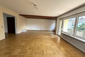 Großzügige 4- Zimmer- Eigentumswohnung mit Garage – Die vollständige Adresse der Immobilie erhältst du vom Anbieter., 76534 Varnhalt, Baden-Baden – Vorschaubild 2
