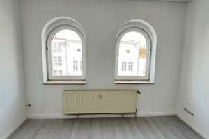 Helle 3-Zimmer Dachgeschosswohnung mit Balkon in Stadtfeld Ost – Die vollständige Adresse der Immobilie erhältst du vom Anbieter., 39108 Stadtfeld Ost, Magdeburg – Vorschaubild 3