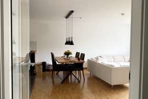 Zentral & ruhig - 2,5 Zi. Whg. Mit Süd Balkon und TG-Stellplatz zwischen Marienplatz und Karlshöhe  – Die vollständige Adresse der Immobilie erhältst du vom Anbieter., 70178 Karlshöhe, Stuttgart – Vorschaubild 2
