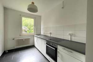Beliebte Eigentumswohnung mit Loggia in Kiel-Projensdorf! – Charles-Roß-Ring 70, 24106 Wik, Kiel – Vorschaubild 3
