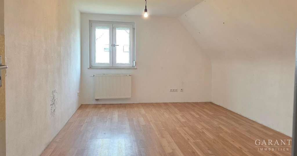 Immobilie in Gerstetten - ** Viel Haus fürs Geld **  Freistehendes Einfamilienhaus mit großem Grundstück - Bild 3