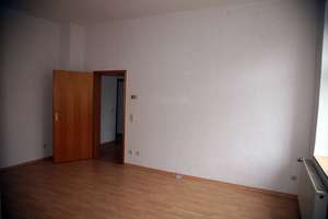 Großzügig aufgeteilte 2-Zimmer-Wohnung im 1.OG – Katernberger Str. 81, 45327 Katernberg, Essen – Vorschaubild 4
