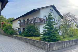 Gepflegtes Einfamilienhaus mit großem Garten, Garage und Erweiterungsmöglichkeit im DG – Heilbronn (Kreis) – Vorschaubild 3