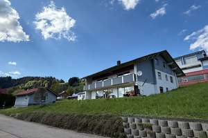 Großes Mehrfamilienhaus in toller, ländlicher Lage mit Weitblick, incl. Bauplatz ! – Die vollständige Adresse der Immobilie erhältst du vom Anbieter., 88167 Grünenbach – Vorschaubild 40