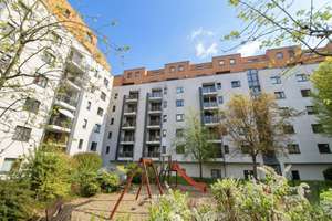 Attraktive 2-Zimmer-Wohnung mit Balkon, Aufzug und Keller in zentraler Lage von Stuttgart – Die vollständige Adresse der Immobilie erhältst du vom Anbieter., 70191 Auf der Prag, Stuttgart – Vorschaubild 1
