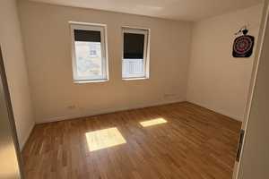 Modernisierte 3-Zimmer-Wohnung mit Einbauküche in Stuttgart Obertürkheim  – Ebniseestraße 7, 70329 Stuttgart – Vorschaubild 11