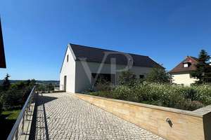 *Luxuriöses Neubauanwesen mit Infinity-Pool, Nähe Dresden* – Die vollständige Adresse der Immobilie erhältst du vom Anbieter., 1445 Radebeul – Vorschaubild 8