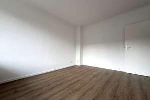 RUHIG WOHNEN IM DÜSSELDORFER SÜDEN! HELLE 2 ZIMMER MIT BALKON! – Bensberger Weg 6, 40591 Wersten, Düsseldorf – Vorschaubild 7