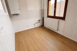 Wohnen mit Charakter: 3-Zimmer-Altbau mit Balkon in Fürther Südstadt (Erstbezug nach Sanierung) – Fichtenstraße 31, 90763 Nördliche Südstadt, Fürth – Vorschaubild 3