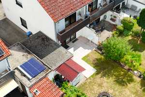 Charmantes Reihenendhaus mit Garage, Stellplatz & großem Garten! – Main-Taunus-Kreis – Vorschaubild 5