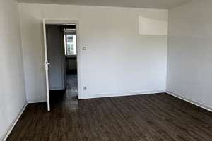 Tolle 3-Zimmerwohnung mit Balkon in der Lübecker Innenstadt – Die vollständige Adresse der Immobilie erhältst du vom Anbieter., 23552 Innenstadt, Lübeck – Vorschaubild 3
