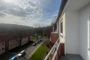 Ihr neues Wohlfühl-Zuhause: Helle 3-Zimmer-Wohnung mit Balkon in Salzgitter-Gebhardshagen