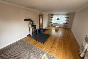 Mehrgenerationenhaus in Topzustand – vielseitig nutzbar mit Einliegerwohnung + separatem KG – Die vollständige Adresse der Immobilie erhältst du vom Anbieter., 22457 Schnelsen, Hamburg – Vorschaubild 3