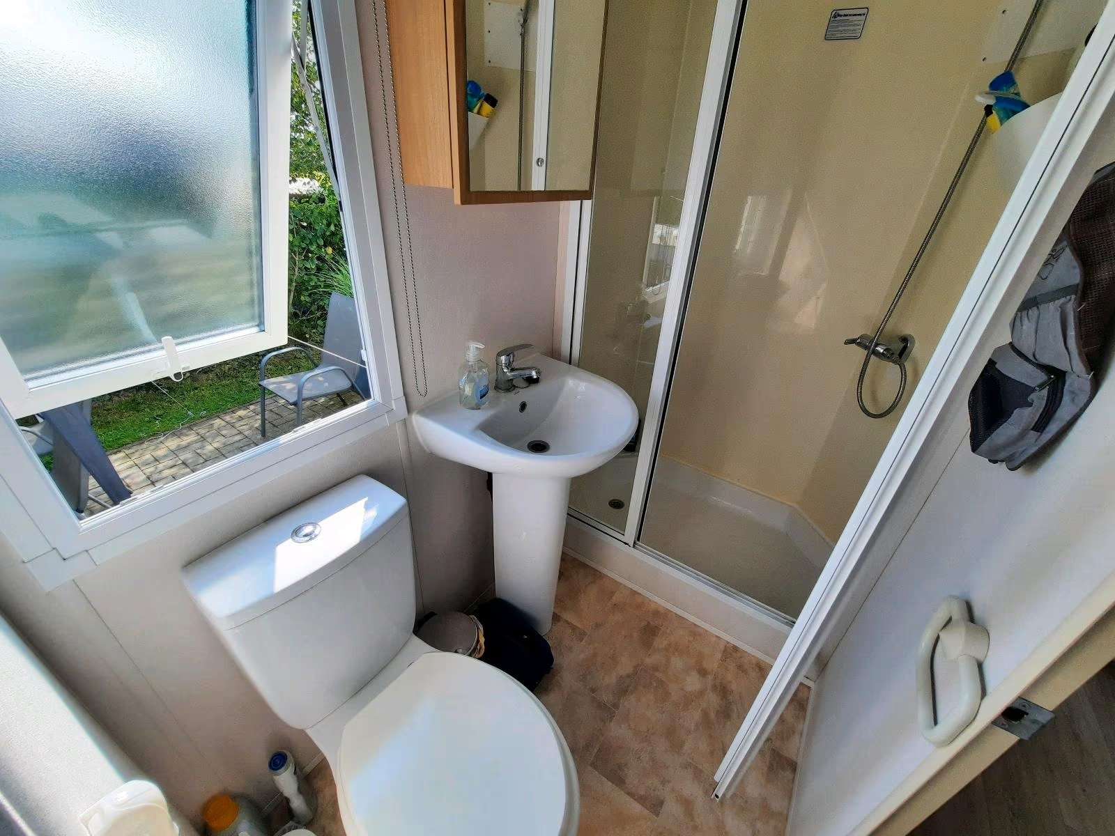 Immobilie in Dörphof - Mobilheim Ferienhaus an der Ostsee Chalet Damp Schuby Strand - Bild 2