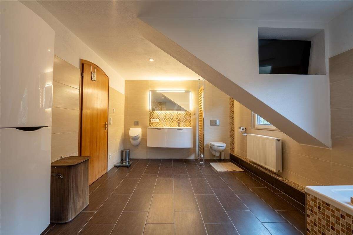 Immobilie in Boppard - Modernisiertes Einfamilienhaus in Höhenlage mit fantastischem Blick über das Mittelrheintal - Bild 0