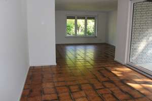 Zwei- Fam.-Haus mit zwei Wohnungen, komplett oder jede Wohnung Einzel zu vermieten. – Plückertzstr. 32a, 47804 Forstwald, Krefeld – Vorschaubild 10