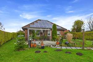 Exklusiver Bungalow an der Nordsee – ebenerdiges Wohnen mit großem Garten in Utgast – Die vollständige Adresse der Immobilie erhältst du vom Anbieter., 26427 Holtgast – Vorschaubild 1