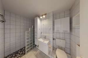 Gepflegte drei-Zimmer-Wohnung mit Balkon und Stellplatz inklusive! – Die vollständige Adresse der Immobilie erhältst du vom Anbieter., 38116 Lehndorf-Watenbüttel, Braunschweig – Vorschaubild 8
