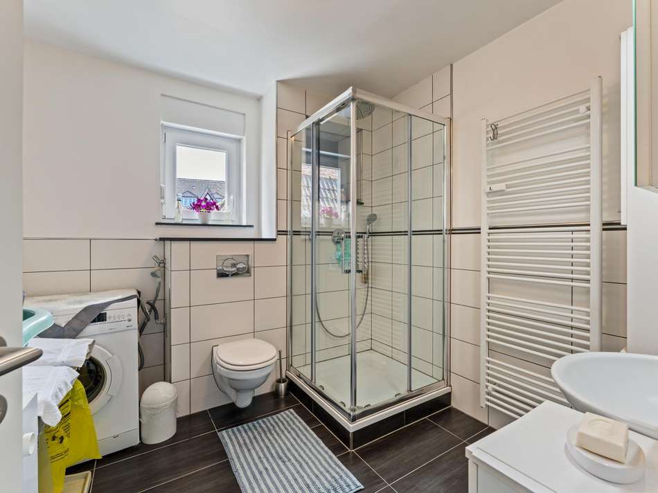Badezimmer (2.OG)