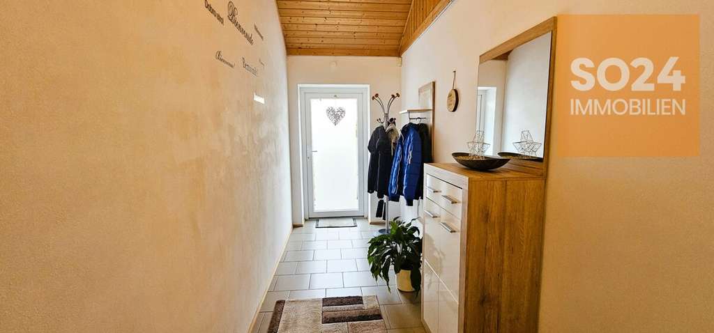 Immobilie in Inden - SO24 Inden Schophoven: Zwei Wohneinheiten,  Garagen, + Carport - Bild 1