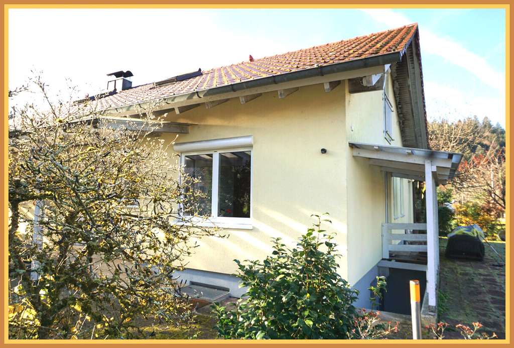 Immobilie in Hausach - Großzügiges Familienparadies in Hausach – Wohnkomfort auf sonnigem Traumgrundstück ! - Bild 2