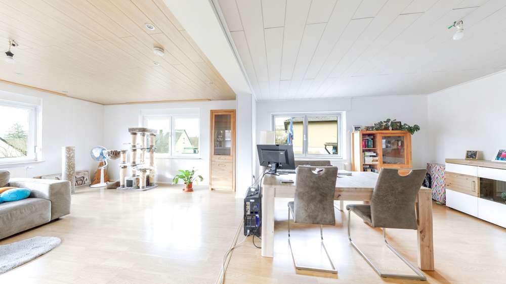 Immobilie in Enkenbach-Alsenborn - Teilvermietetes Zweifamilienhaus in sehr beliebtem Wohnviertel - Bild 0