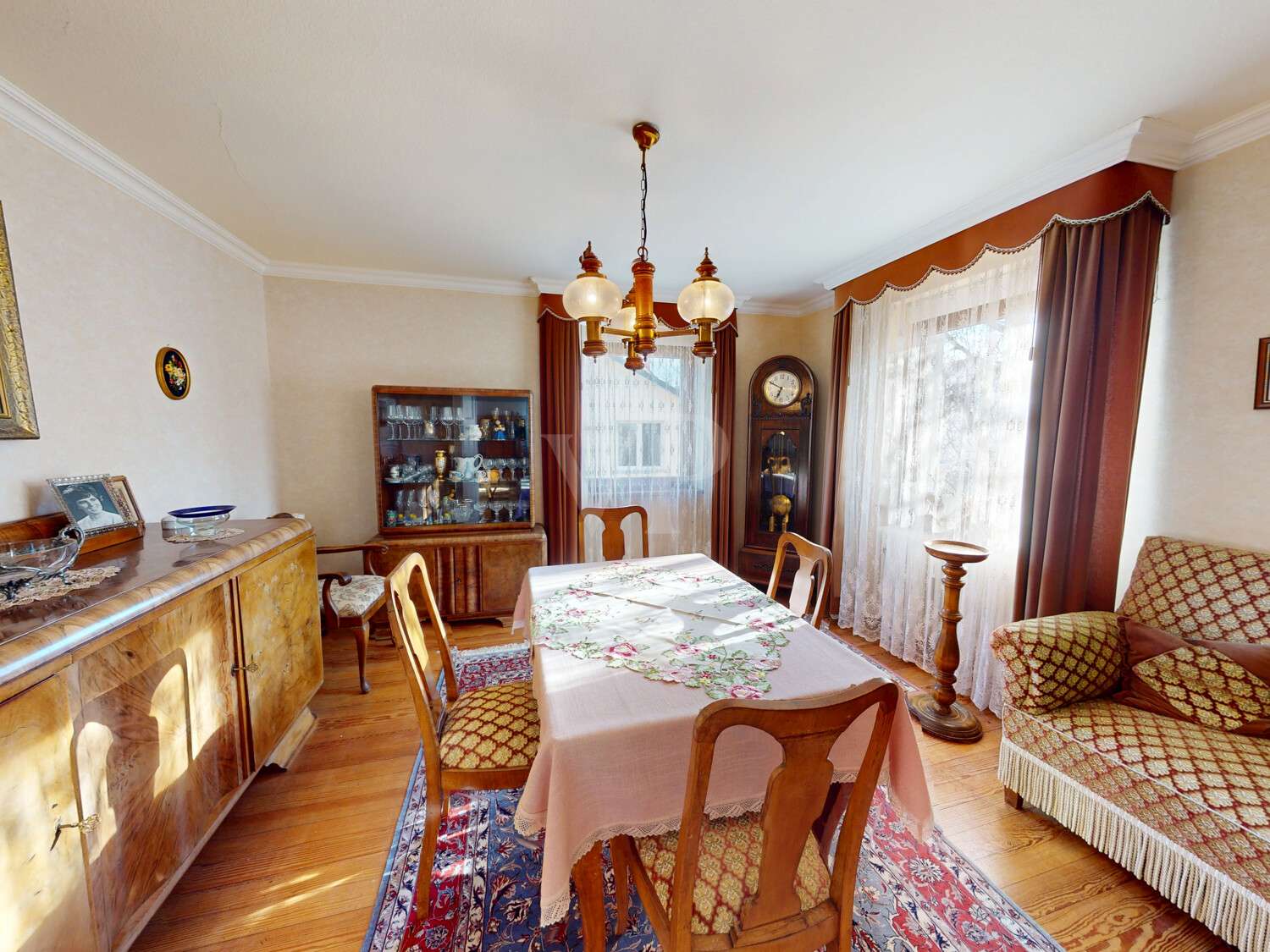 Immobilie in Sasbach - Charmantes ZFH – ideal für Familien & Mehrgenerationen - Bild 2