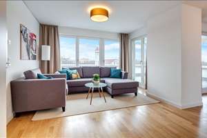 Möbliert: Top möblierte 4-Zimmer-Dachgeschosswohnung  – Die vollständige Adresse der Immobilie erhältst du vom Anbieter., 80937 Am Hart, München – Vorschaubild 1