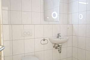 LICHT, LUFT UND WEITBLICK - OFFENES WOHNEN IM PENTHOUSE MIT SONNIGER DACHTERRASSE – Die vollständige Adresse der Immobilie erhältst du vom Anbieter., 65197 Klarenthal, Wiesbaden – Vorschaubild 16